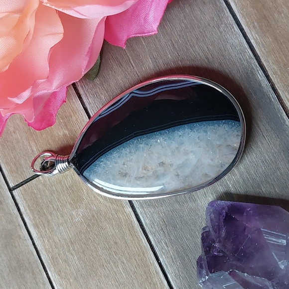 Agate Pendant, Crystal jewelry - Picture 6 of 8